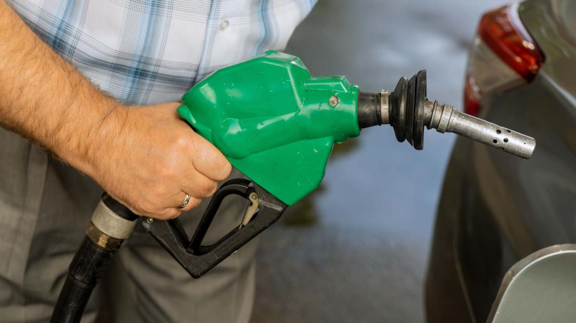 car-refueling-fuel-on-petrol-station-man-pumping-g-2021-09-04-10-29-28-utc.jpg
