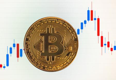 bitcoin-physical-bit-coin-digital-currency-cryp-2021-08-26-17-12-33-utc.jpg