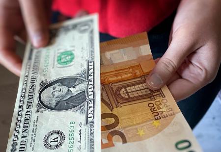 one-dollar-and-50-euro-notes-2021-12-17-18-01-31-utc.jpg
