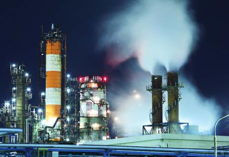 oil-and-gas-refinery-at-night-2021-08-31-11-31-21-utc.jpg