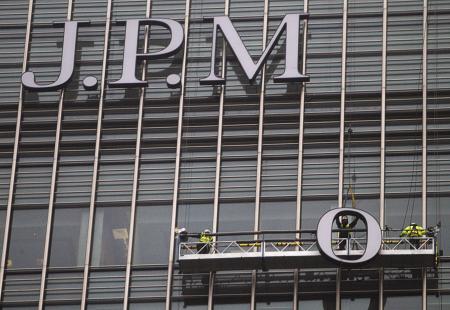 2022-06-01T212236Z_1_LYNXMPEI5026I_RTROPTP_4_US-JPMORGAN-EA5.JPG