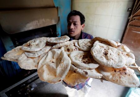 2022-03-03T092612Z_630019228_RC2MTS9F0A69_RTRMADP_3_UKRAINE-CRISIS-EGYPT-WHEAT.JPG