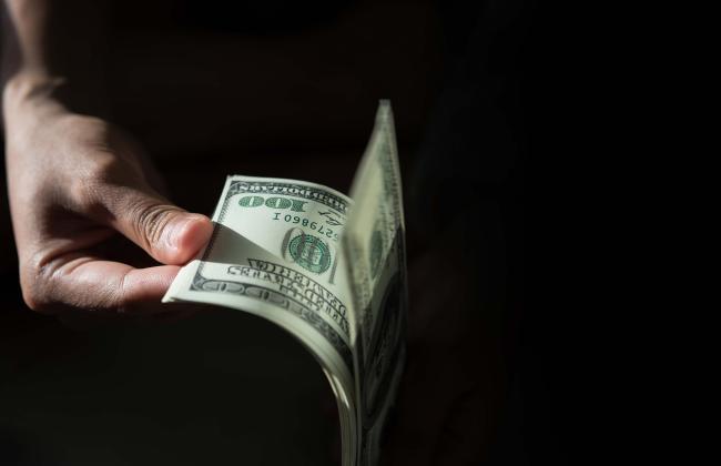 billie-dollar-in-hand-2021-09-02-09-20-49-utc.jpg