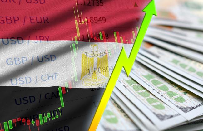 egypt-flag-and-chart-growing-us-dollar-position-wi-2021-08-30-05-37-41-utc.jpg