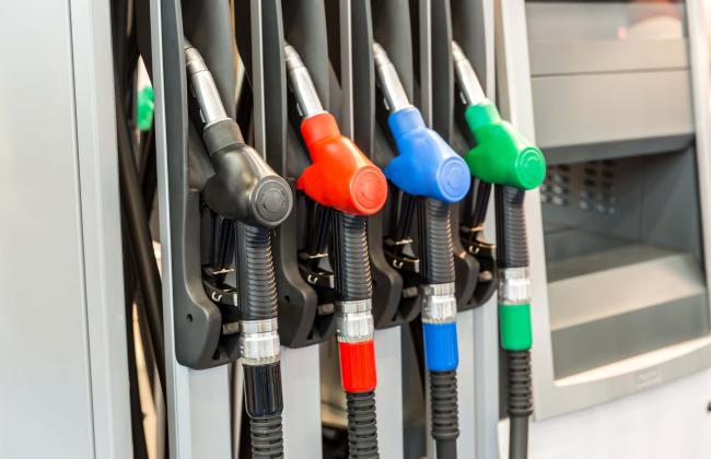 guns-at-the-gas-station-closeup-nobody-2021-08-26-16-25-46-utc.jpg
