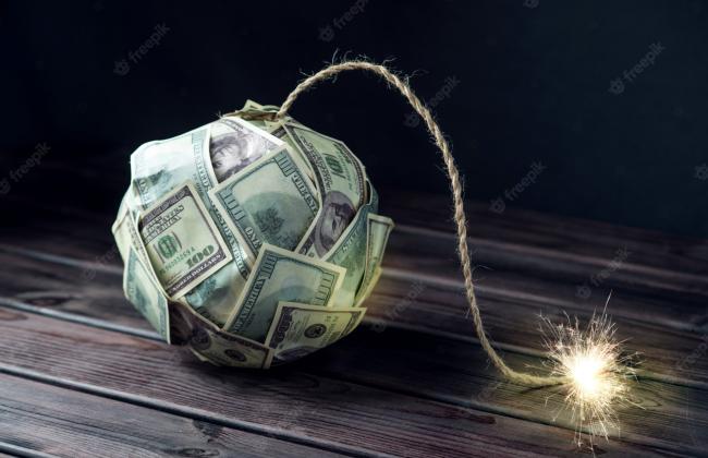 bomb-money-hundred-dollar-bills-with-burning-wick-little-time-before-explosion_97716-717.jpg