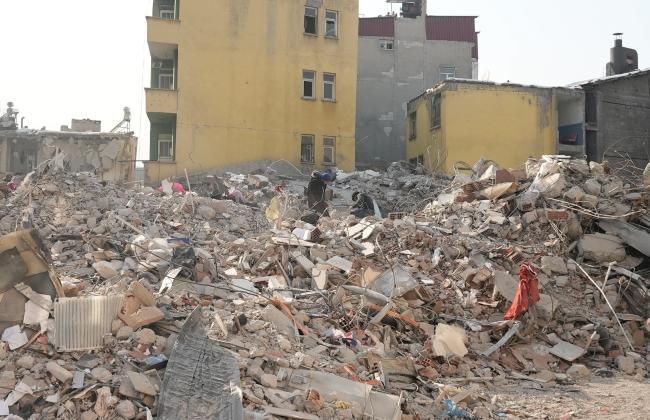 2023-02-13T142532Z_1_LYNXMPEJ1C0MQ_RTROPTP_4_TURKEY-QUAKE-LOSS-EA3.JPG